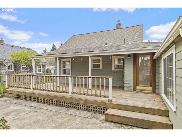 765 Nw ANGELINE Ave, Gresham, OR 97030