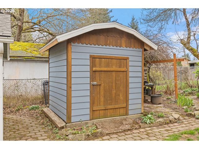 765 Nw ANGELINE Ave, Gresham, OR 97030