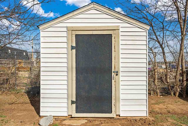 2115 NW Pollard Ave, Lawton, OK 73505