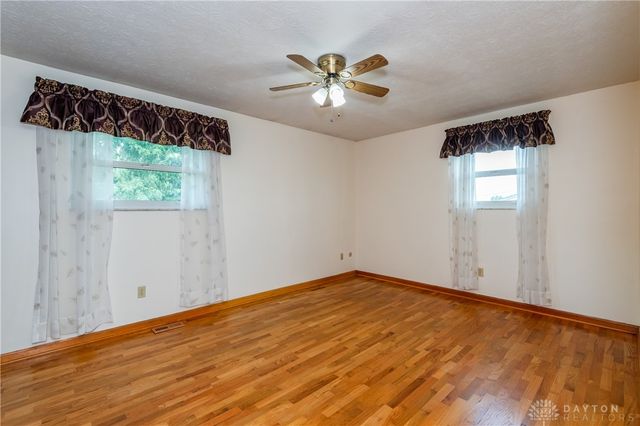 827 Moon Court, Miamisburg, OH 45342