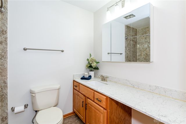 827 Moon Court, Miamisburg, OH 45342