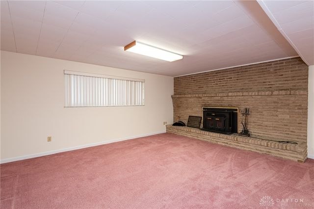 827 Moon Court, Miamisburg, OH 45342