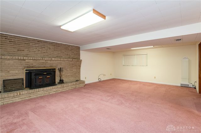 827 Moon Court, Miamisburg, OH 45342