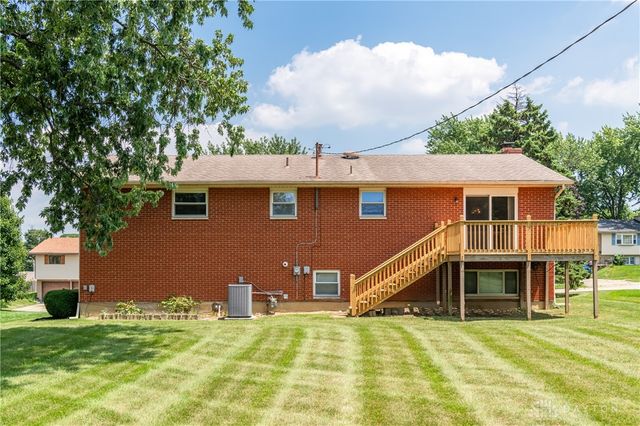 827 Moon Court, Miamisburg, OH 45342