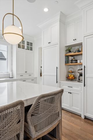 4041 Johnson Avenue, Western Springs, IL 60558