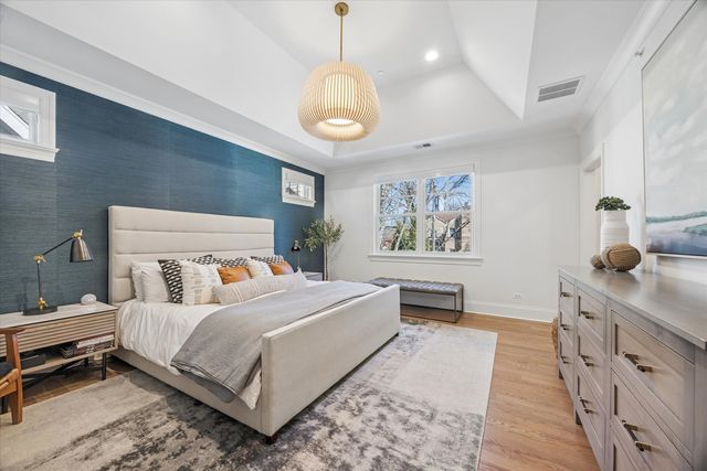 4041 Johnson Avenue, Western Springs, IL 60558