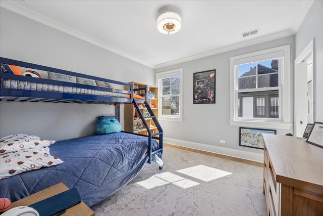 4041 Johnson Avenue, Western Springs, IL 60558