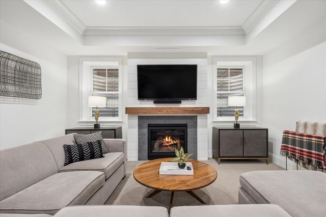 4041 Johnson Avenue, Western Springs, IL 60558