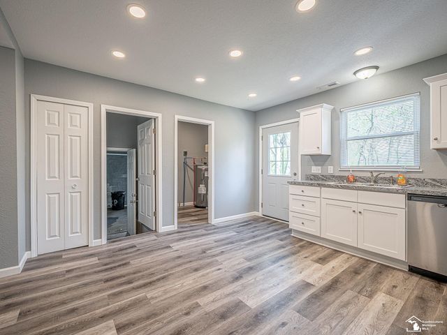 403 E Monroe Street, Dundee Twp, MI 48131