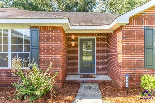 227 Crestwood Circle, Centerville, GA 31028
