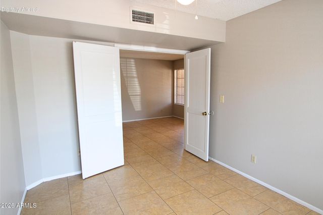 925 N COLLEGE Avenue C111, Tempe, AZ 85288