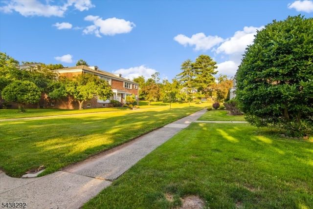 149 Ridge road A, Cedar Grove Twp., NJ 07009