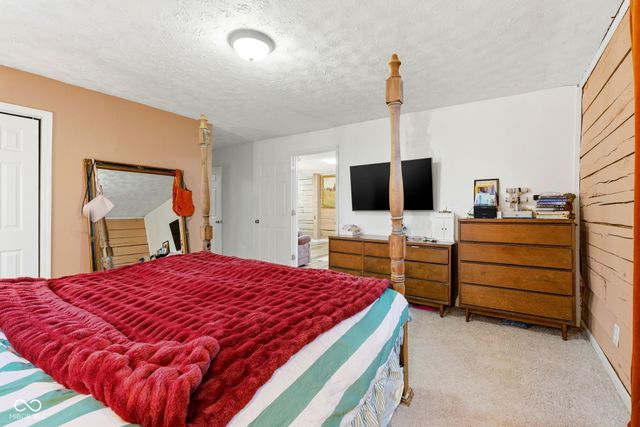 7591-7593 N Old S R 67, Mooresville, IN 46158