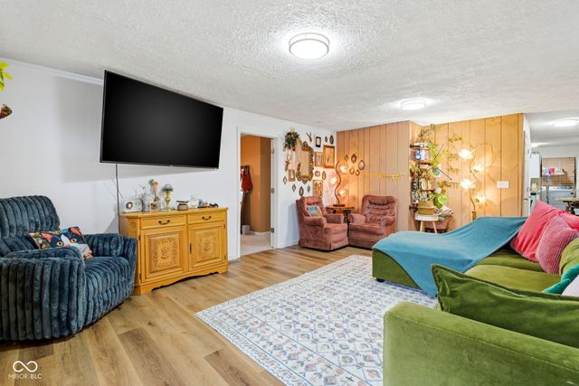 7591-7593 N Old S R 67, Mooresville, IN 46158