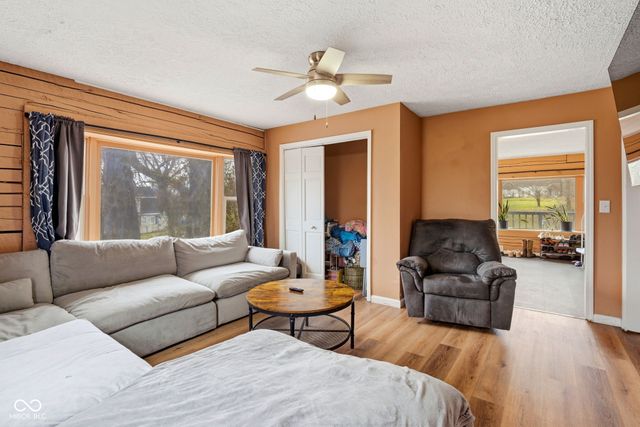 7591-7593 N Old S R 67, Mooresville, IN 46158