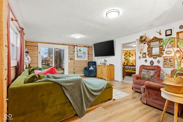 7591-7593 N Old S R 67, Mooresville, IN 46158