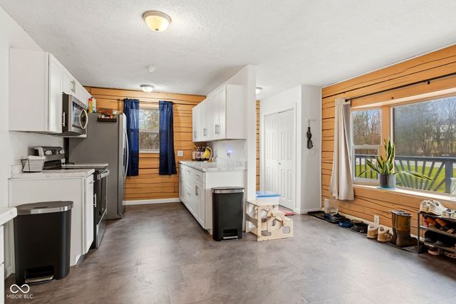 7591-7593 N Old S R 67, Mooresville, IN 46158