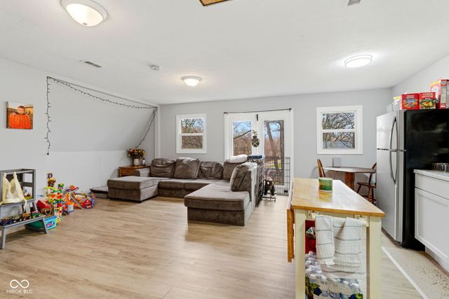 7591-7593 N Old S R 67, Mooresville, IN 46158