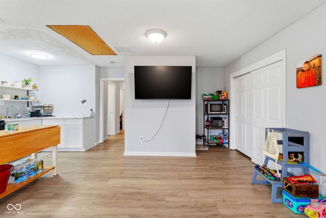 7591-7593 N Old S R 67, Mooresville, IN 46158