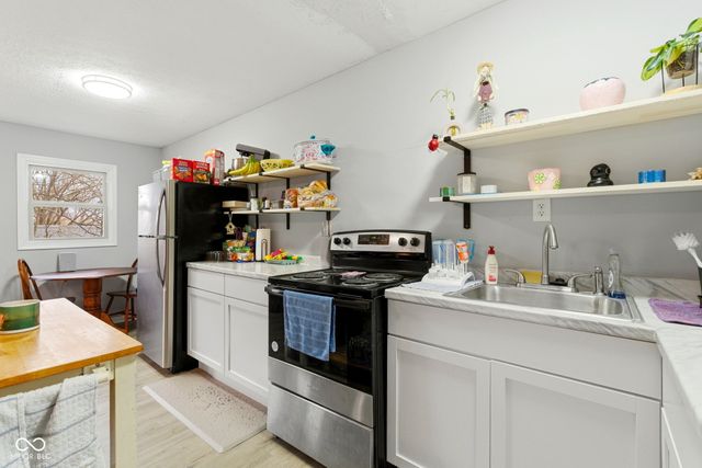 7591-7593 N Old S R 67, Mooresville, IN 46158