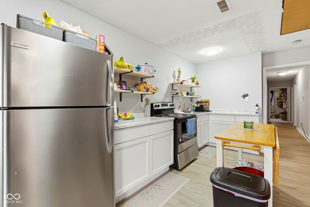 7591-7593 N Old S R 67, Mooresville, IN 46158