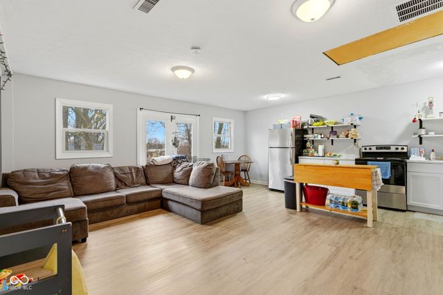 7591-7593 N Old S R 67, Mooresville, IN 46158