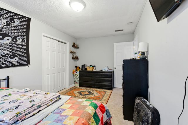 7591-7593 N Old S R 67, Mooresville, IN 46158