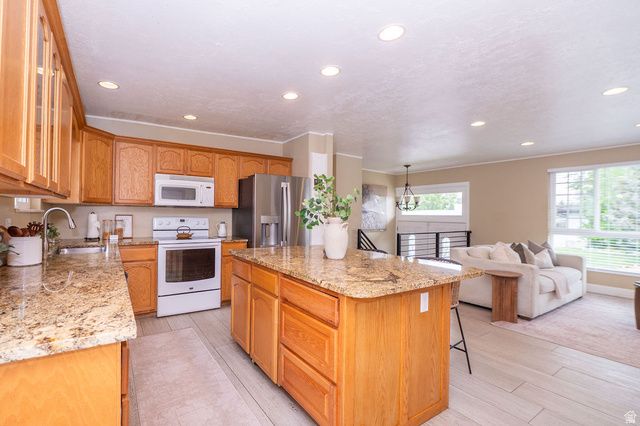 6123 S RODEO LN, Salt Lake City, UT 84121