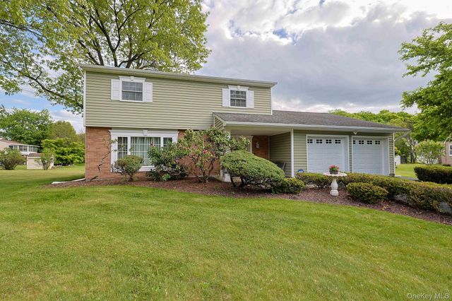 7 San Giacomo Drive, New Windsor, NY 12553