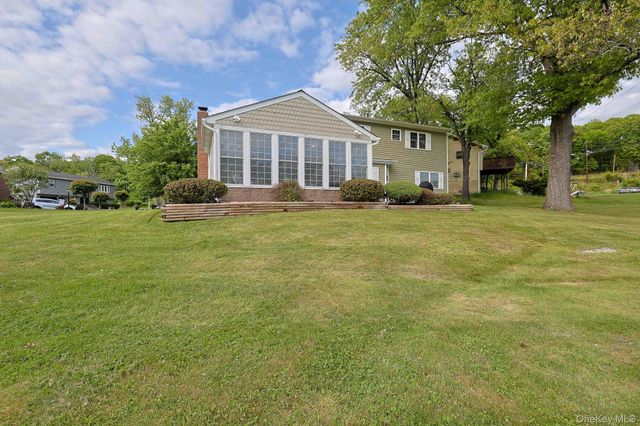 7 San Giacomo Drive, New Windsor, NY 12553