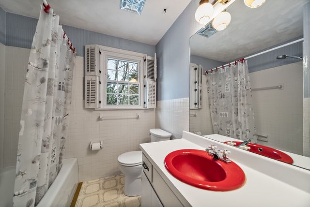 1570 PINEWOOD Drive, Fairview, PA 16415