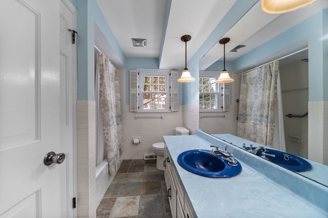 1570 PINEWOOD Drive, Fairview, PA 16415