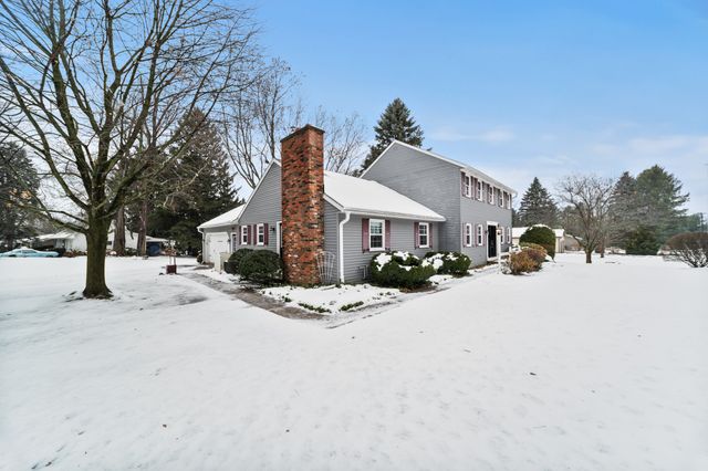 1570 PINEWOOD Drive, Fairview, PA 16415