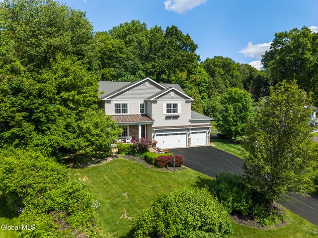 15 Wildwood Drive, Colonie, NY 12211