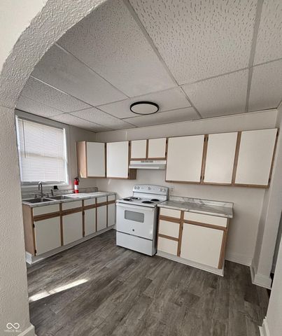 60 S Mount Street, Indianapolis, IN 46222