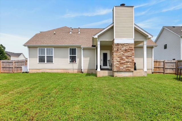 3533 Spring House Trl, Clarksville, TN 37040