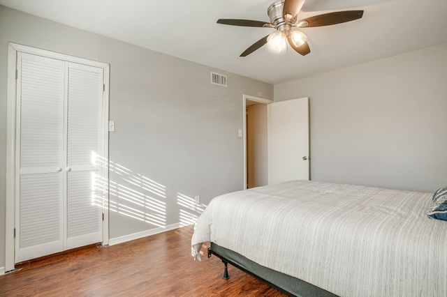 7929 Royal Lane 206, Dallas, TX 75230