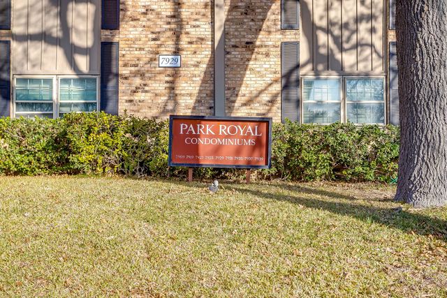 7929 Royal Lane 206, Dallas, TX 75230