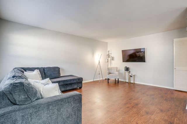 7929 Royal Lane 206, Dallas, TX 75230