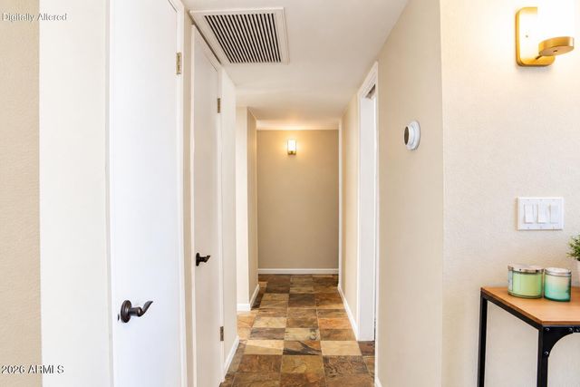 3 E MANZANITA Drive, Phoenix, AZ 85020