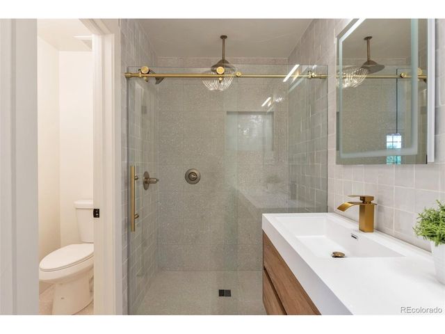 5871 S Laurel, Littleton, CO 80123