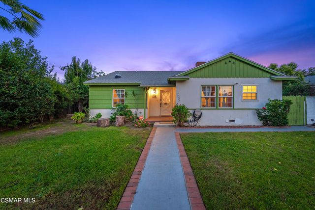 20428 Roscoe Boulevard, Winnetka, CA 91306