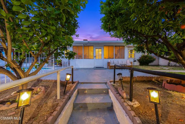 20428 Roscoe Boulevard, Winnetka, CA 91306