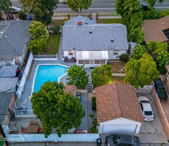 20428 Roscoe Boulevard, Winnetka, CA 91306