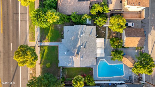 20428 Roscoe Boulevard, Winnetka, CA 91306