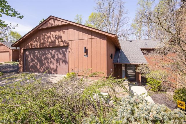 18175 Trailside Place, Strongsville, OH 44136