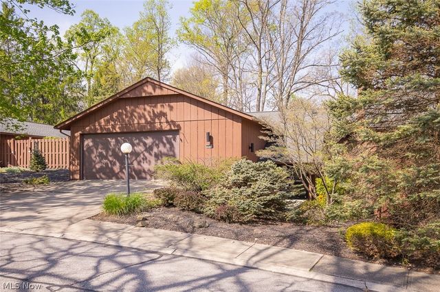 18175 Trailside Place, Strongsville, OH 44136