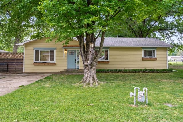820 W Twin Springs Street, Siloam Springs, AR 72761