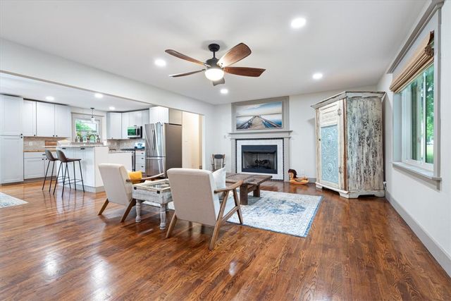 820 W Twin Springs Street, Siloam Springs, AR 72761