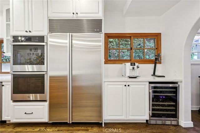 10585 Esther Avenue, Los Angeles, CA 90064